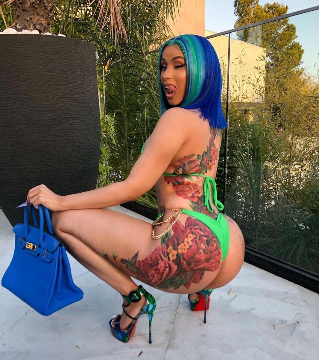 Instagram.com/iamcardib