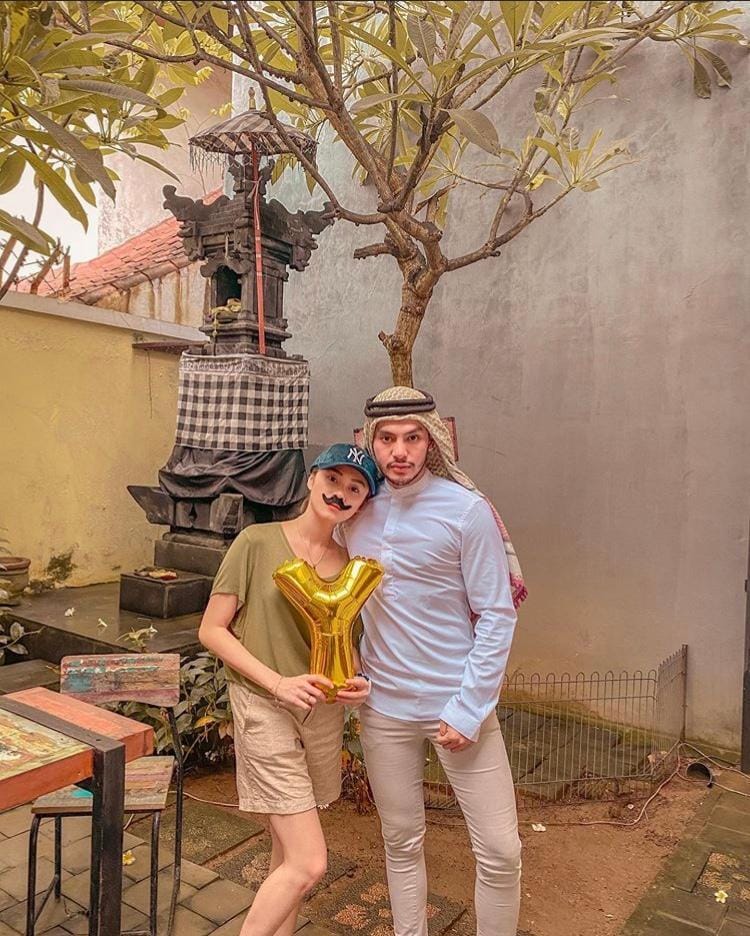 Instagram.com/darathevirgin