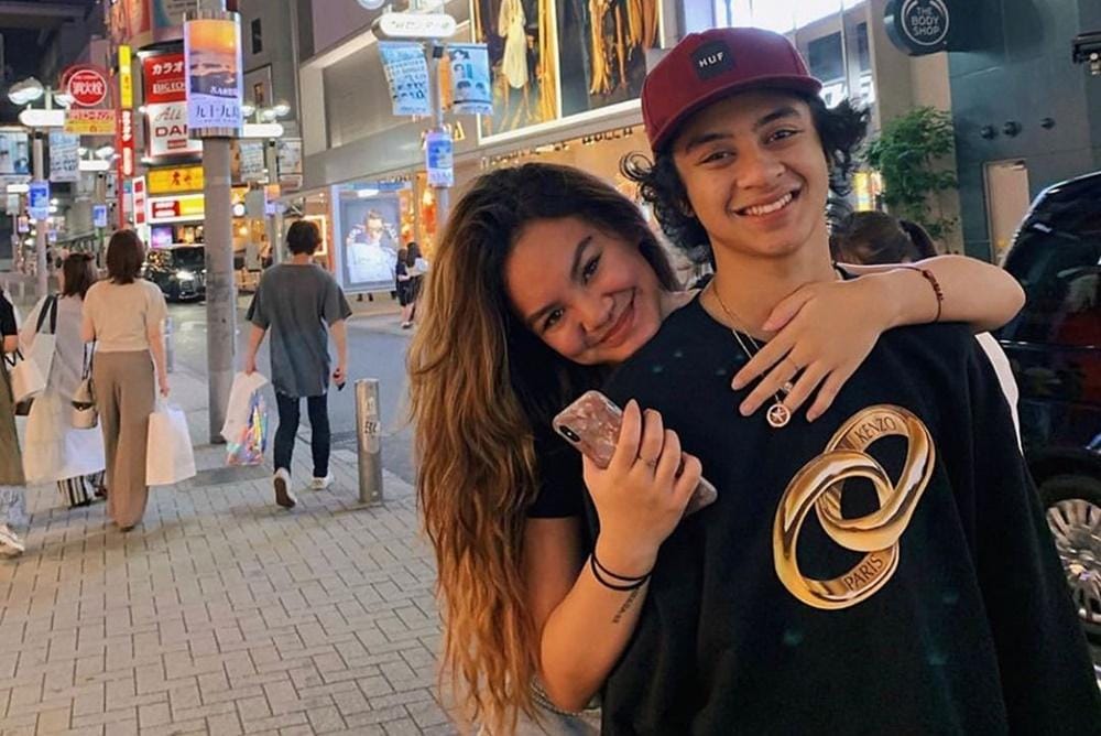 Instagram.com/bastiansteel