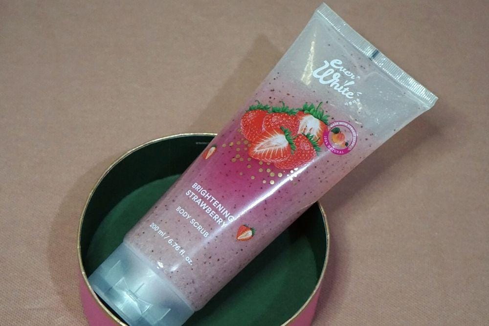 Review: Mandi Terasa Lebih Segar dengan Body Scrub dari EverWhite
