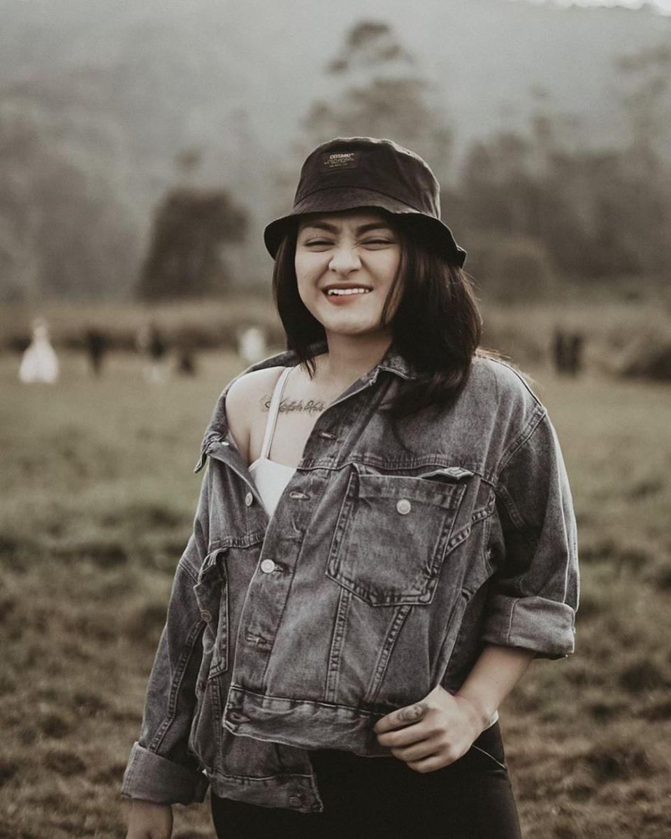 Instagram.com/nathalieholscher