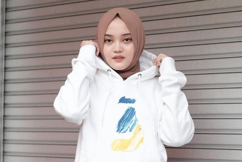 7 Pesona Putri Delina, Anak Perempuan Sule yang Kekinian