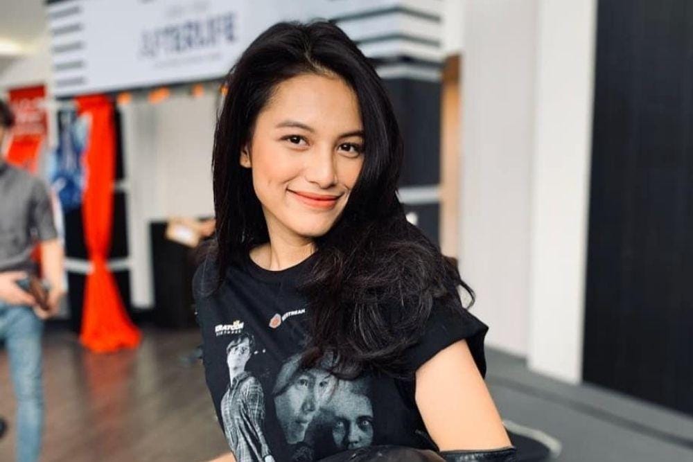 instagram.com/laniafira