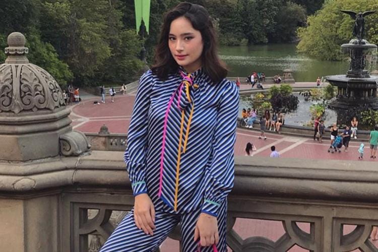 7 Potret OOTD Tatjana Saphira yang Kece