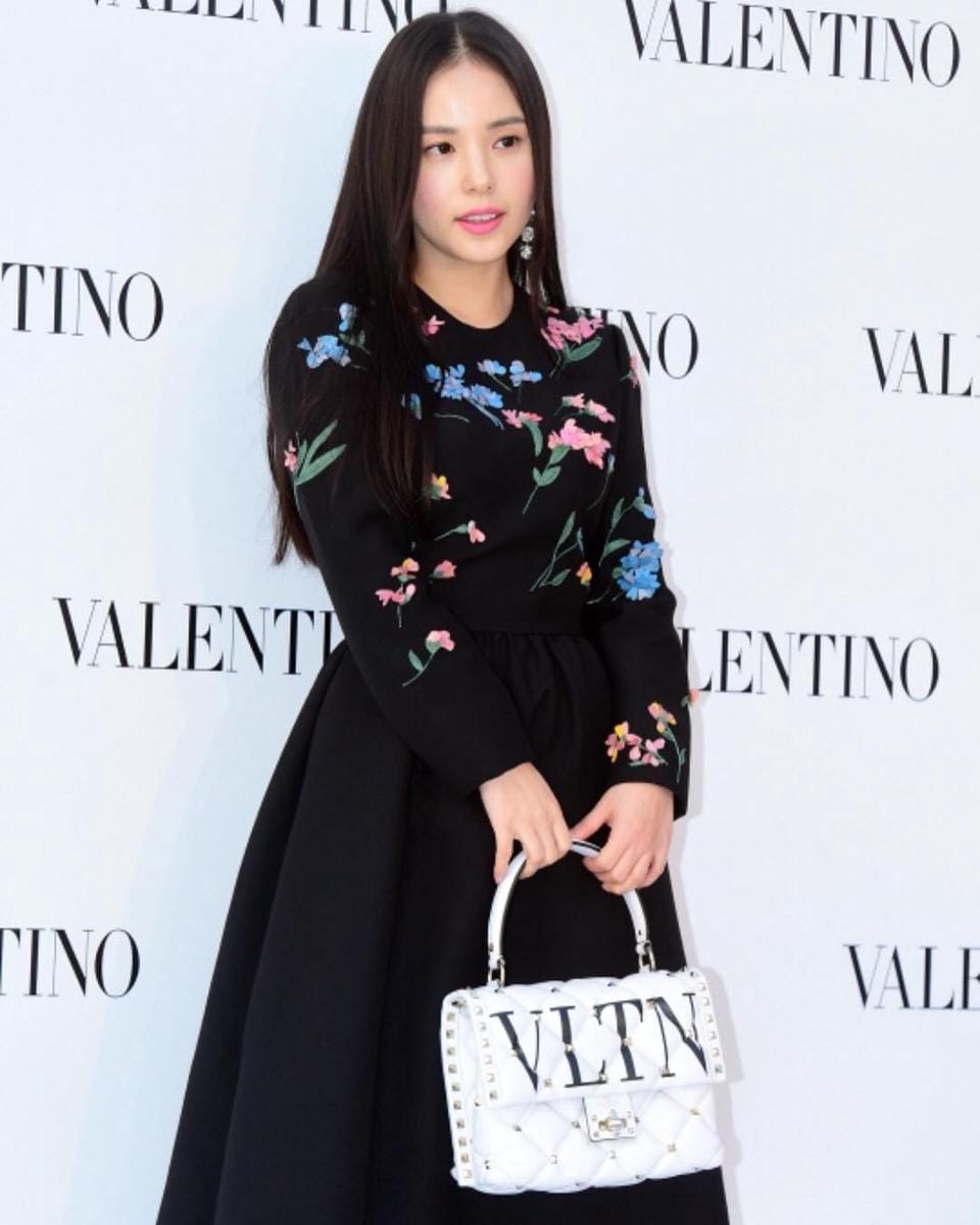 Instagram.com/hyorin_min
