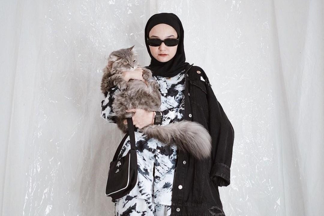 Tampil Kece Pakai Piyama, Contek OOTD a La Selebgram Hijab Indonesia