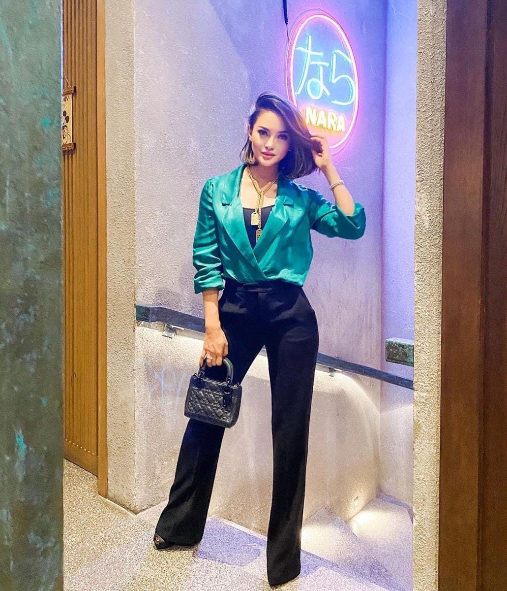 Instagram.com/ririnekawati