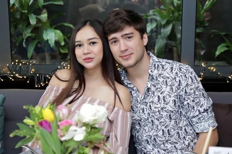 Instagram.com/aurakasih