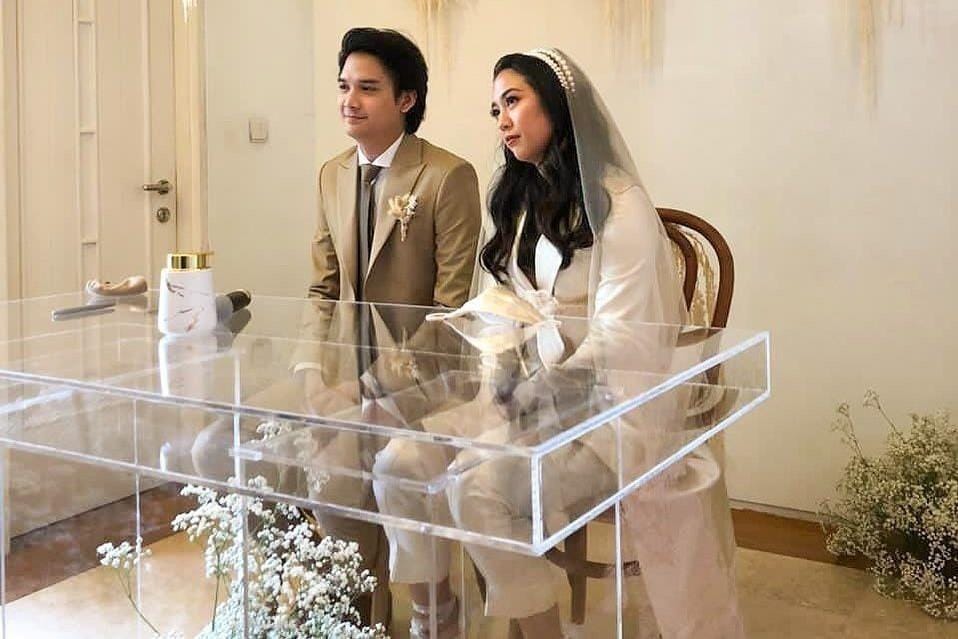 Sherina Munaf dan Deretan Artis Lainnya yang Pakai Celana saat Menikah