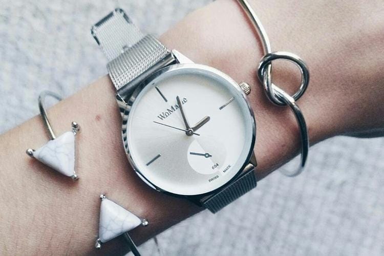 5 Trik Jitu! Cara Menghilangkan Embun di Jam Tangan