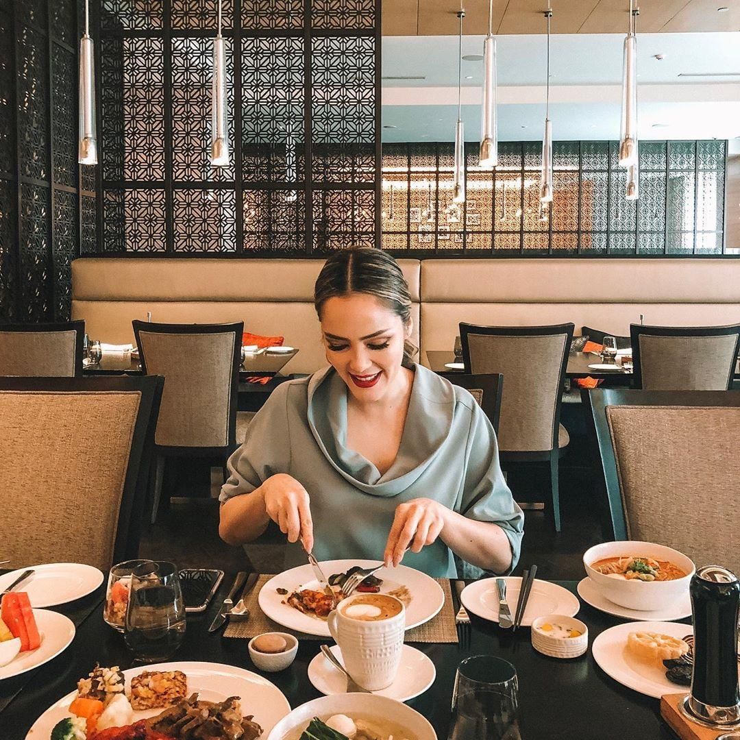 instagram.com/cathysharon/