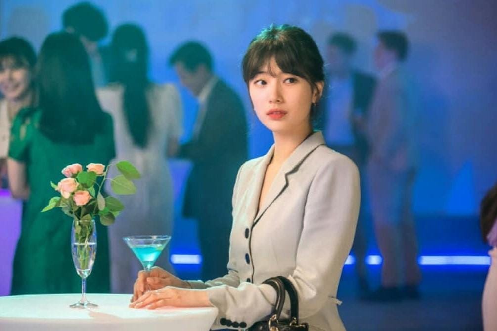 Bocoran Harga Outfit Bae Suzy di Serial KDrama Start-Up