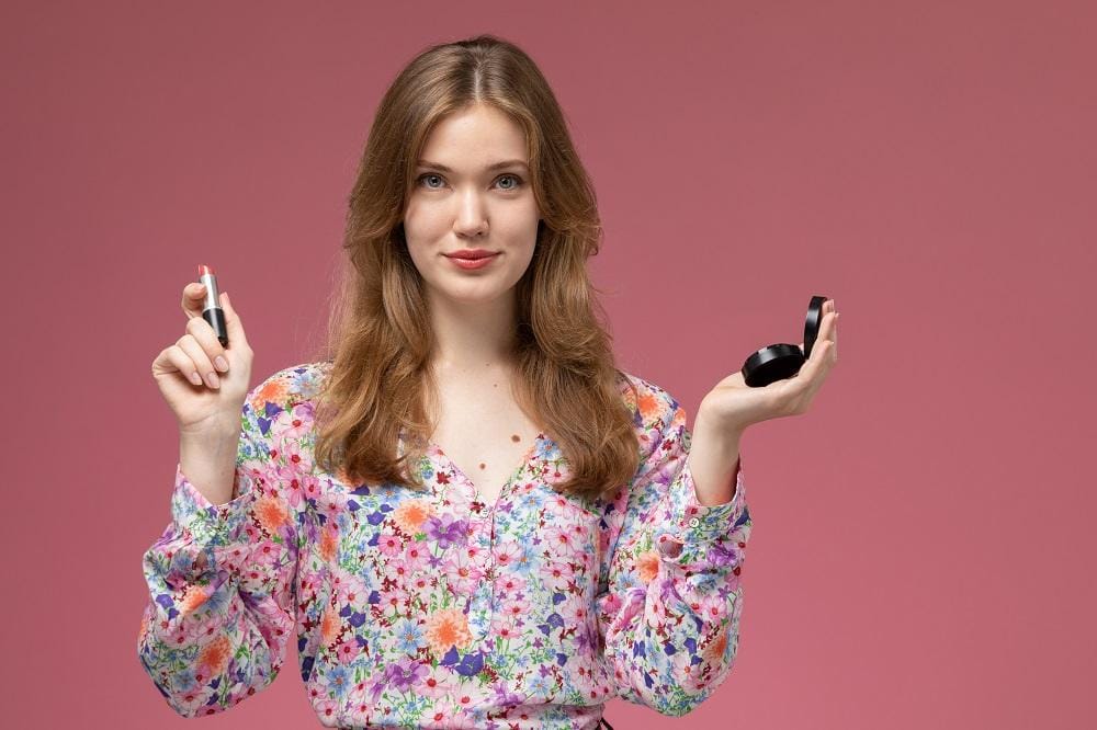 Anti Menor, Ini 5 Trik Makeup Look untuk Ketemu Calon Mertua