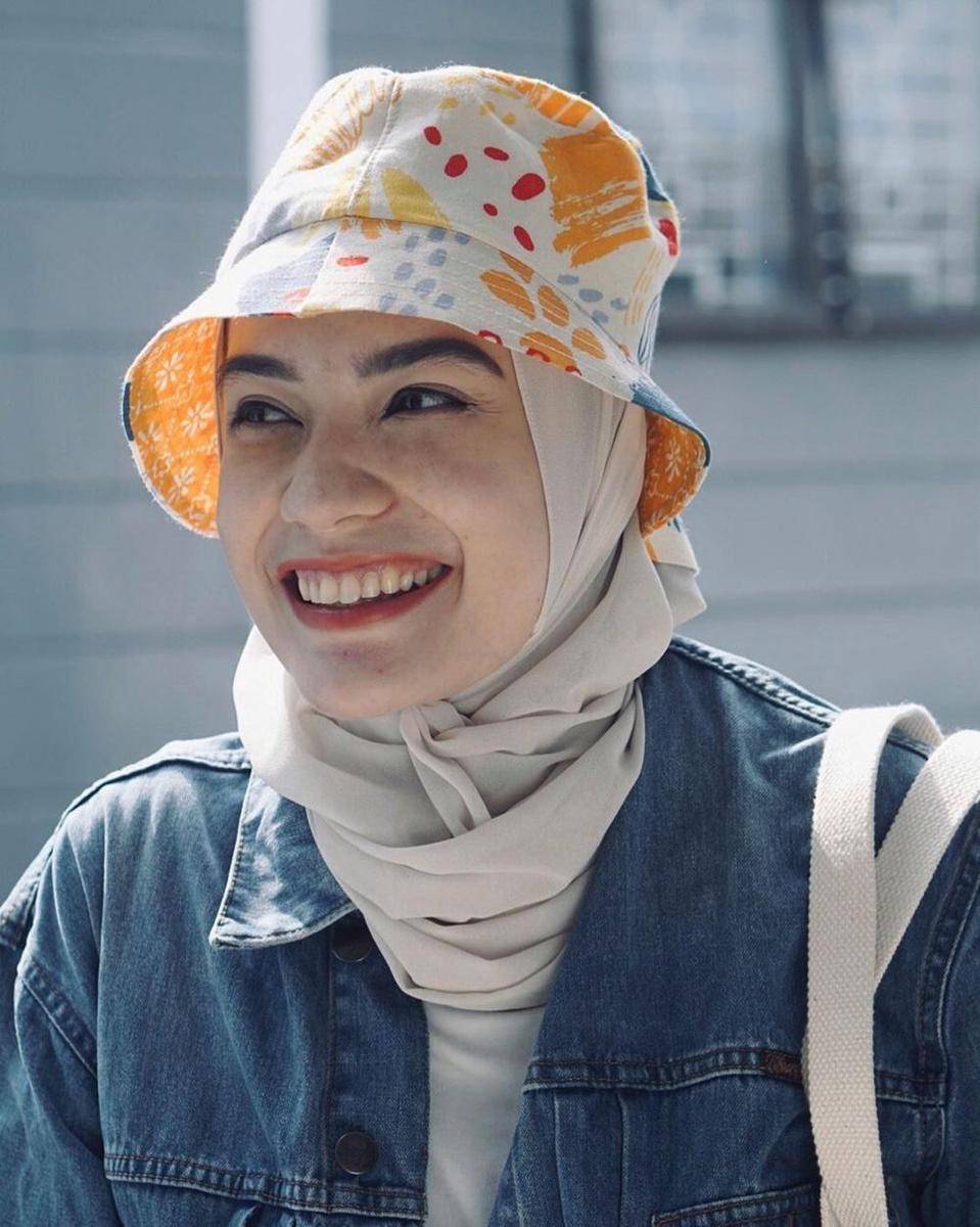 Instagram.com/putriannesaloka
