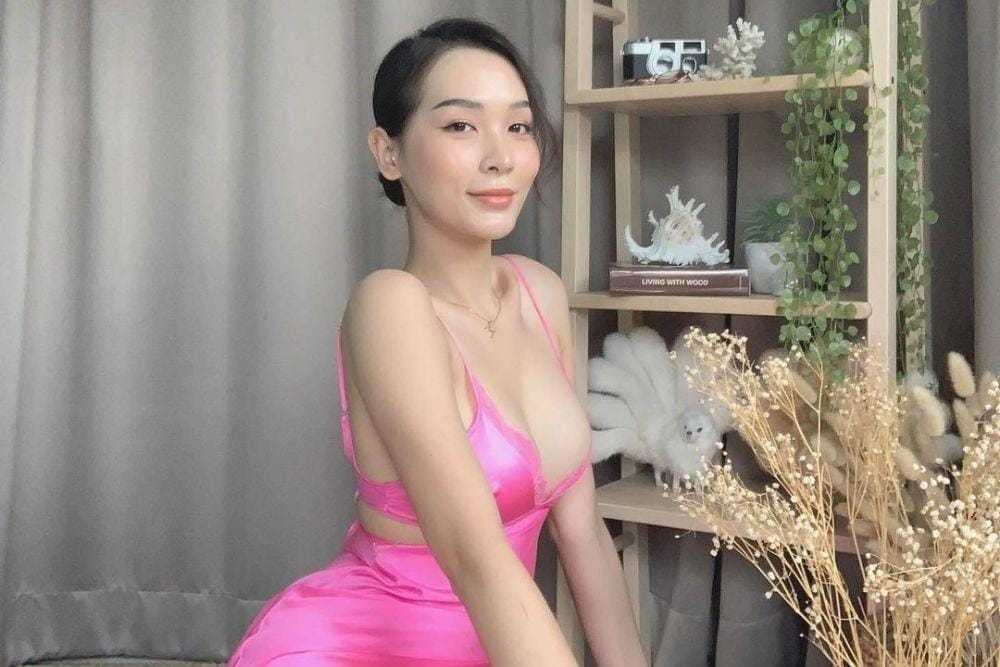 instagram.com/mojiratchayaa