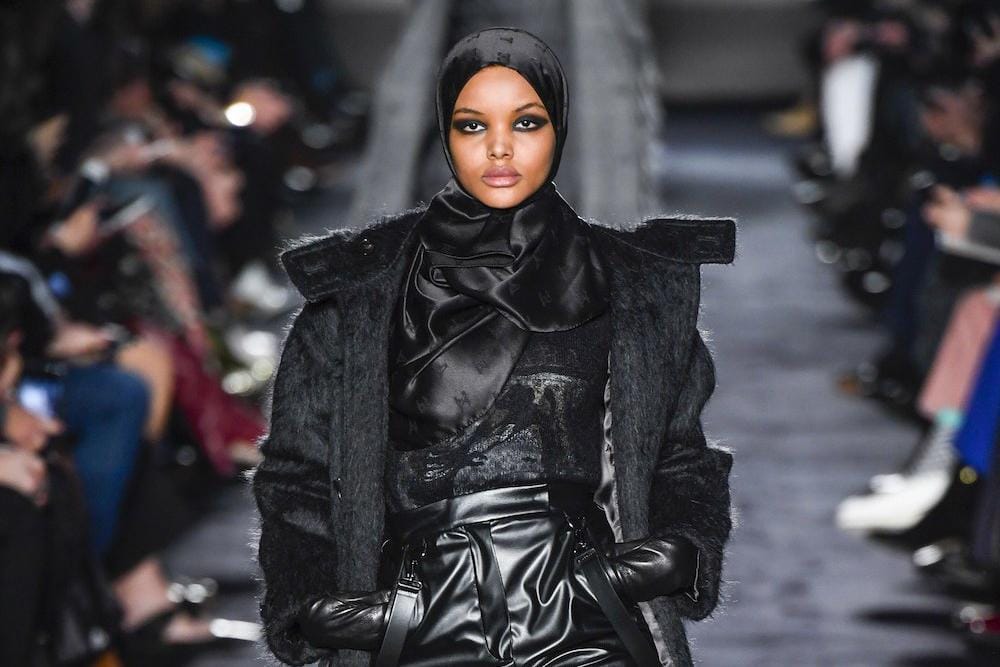Lebih Pilih Agama, Model Muslim Halima Aden Tinggalkan Dunia Fashion