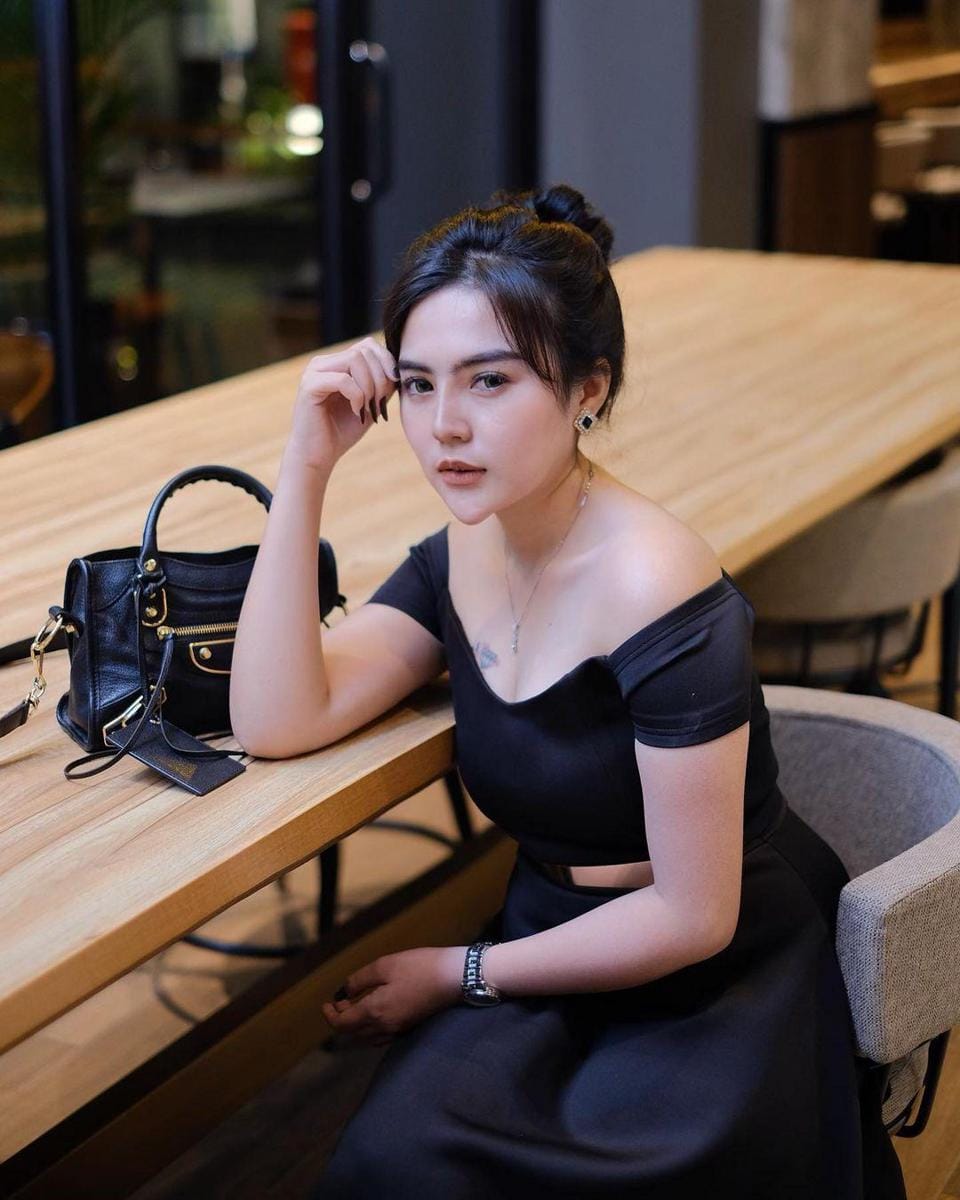 Instagram.com/mareta_angelreal