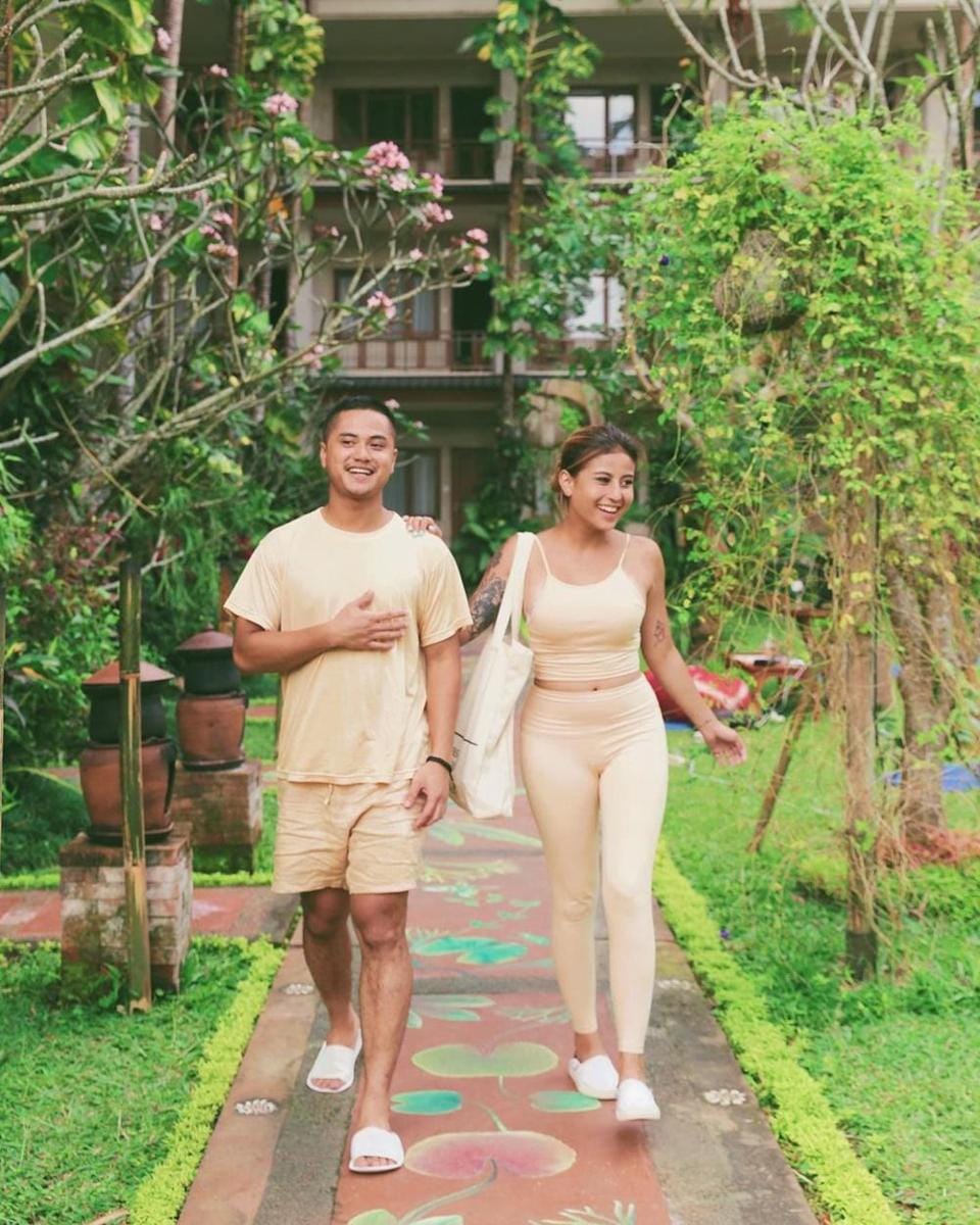 Instagram.com/awkarin