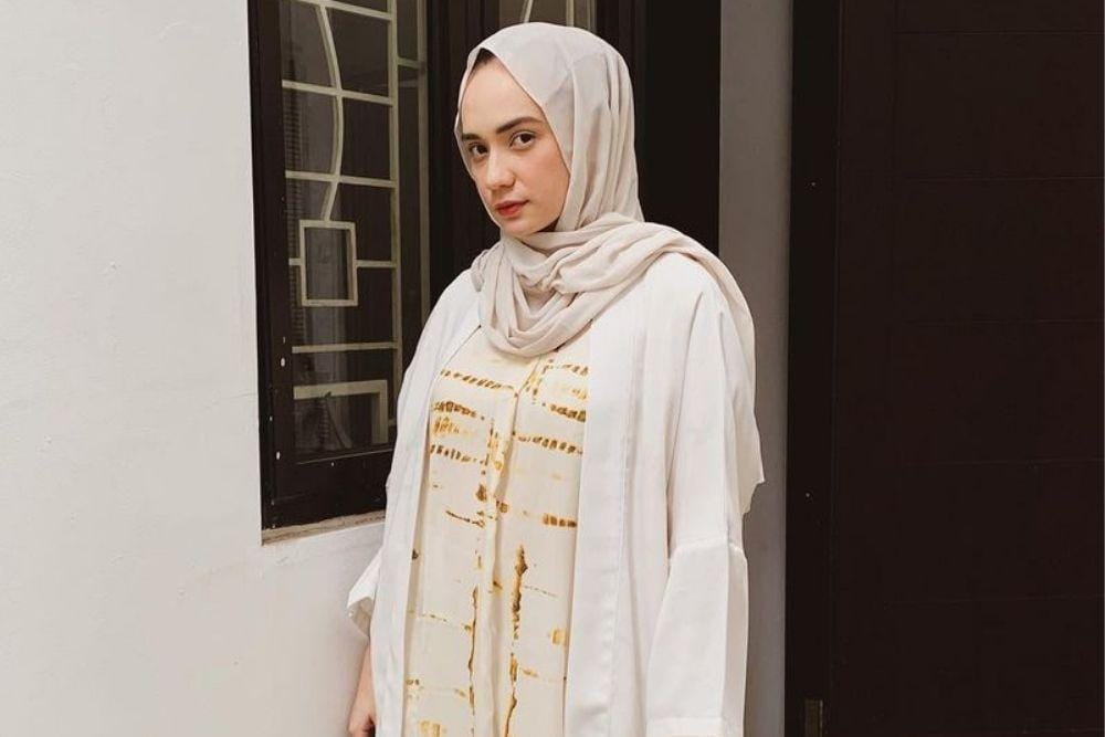instagram.com/putriannesaloka