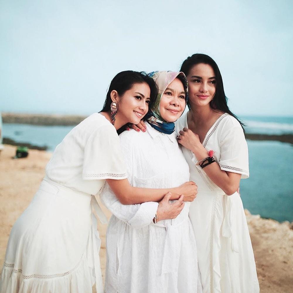 Instagram.com/ririnekawati