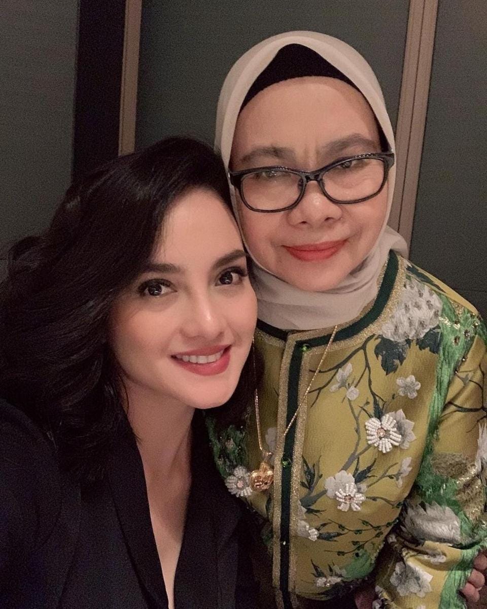 Instagram.com/ririnekawati