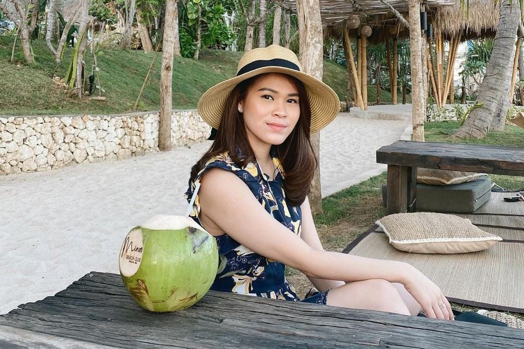 Intip Potret Seksi Chen Giovani, Calon Menantu Hotman Paris