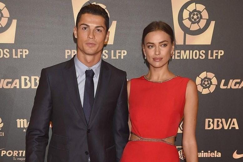 Deretan Gaya Cewek Seksi yang Pernah Dekat dengan Cristiano Ronaldo