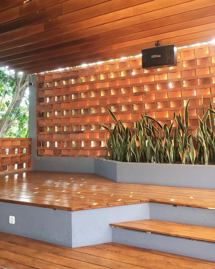 instagram.com/ rositajalanjalan