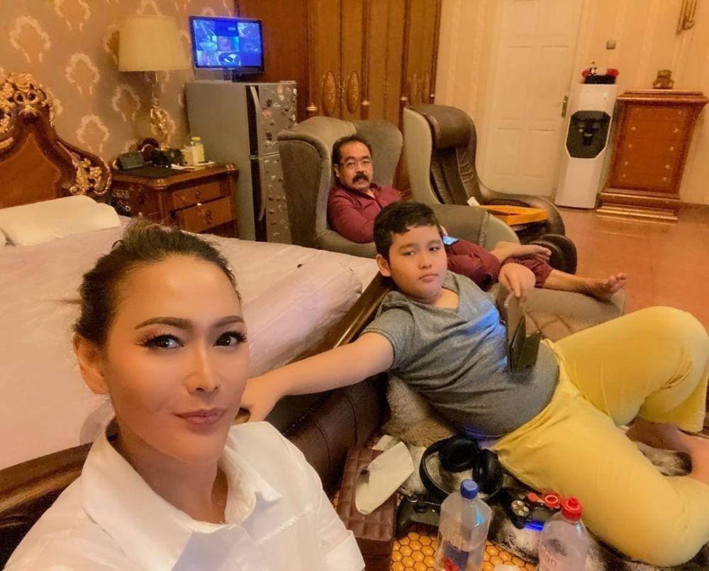 Instagram.com/inul.d