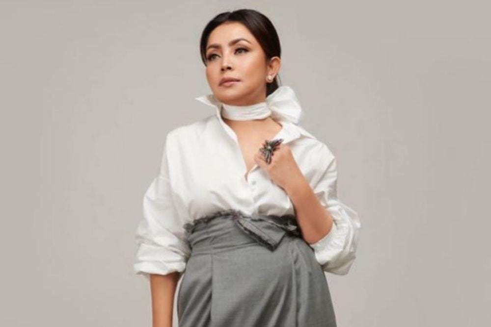 instagram.com/mayangsari_official