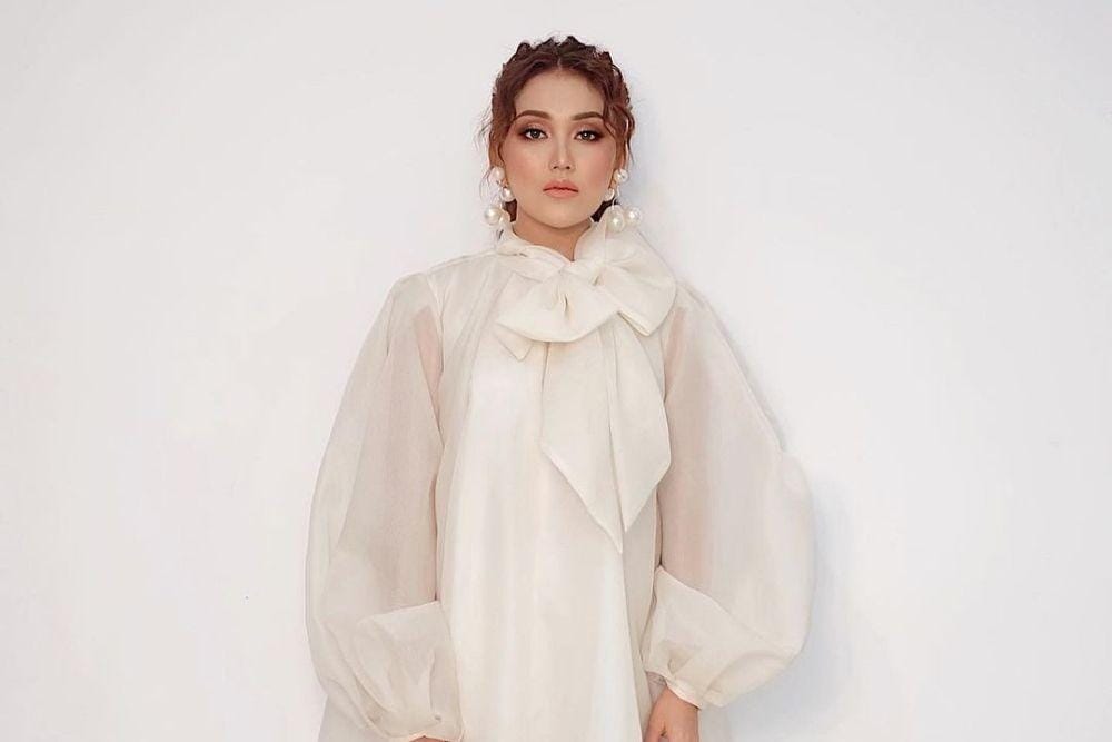 instagram.com/ayutingting92