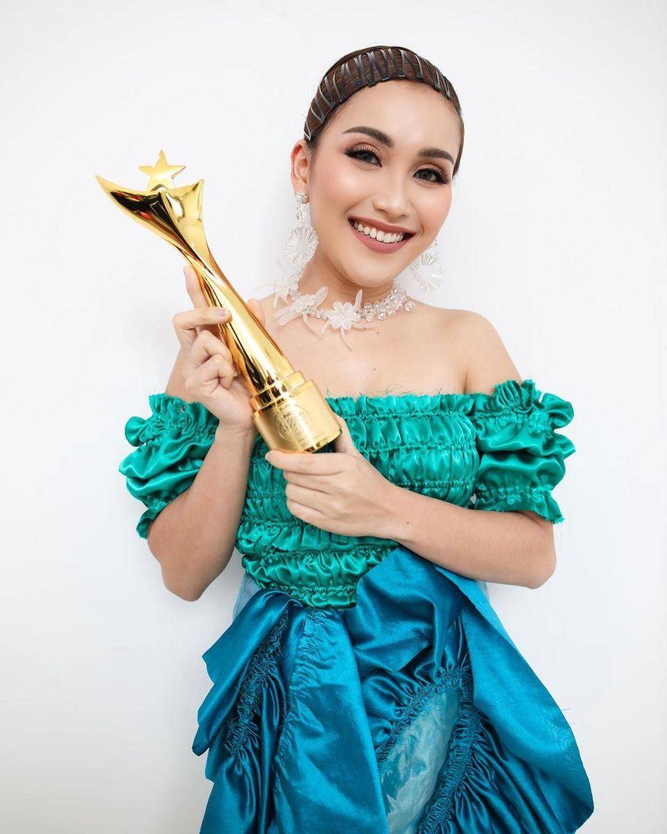 instagram.com/ayutingting92