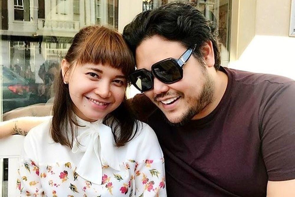Gaya Kompak Seleb Indonesia dengan Sang Mantan, Nggak Jadi Musuh!