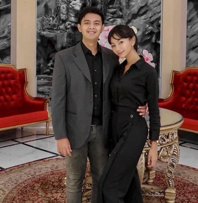 Instagram.com/singadinoor