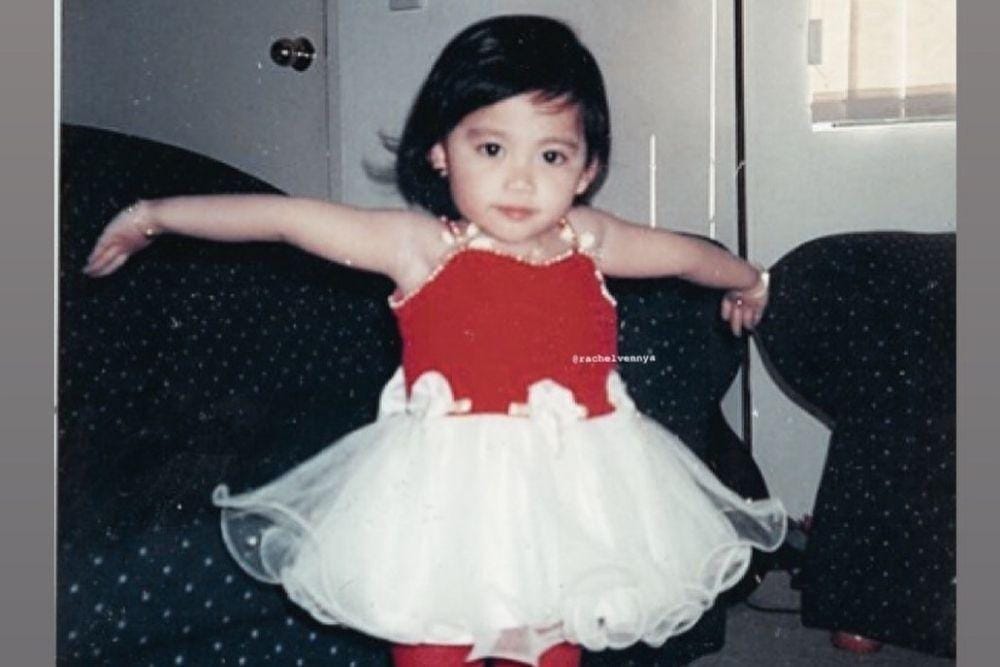 instagram.com/rachelvennya