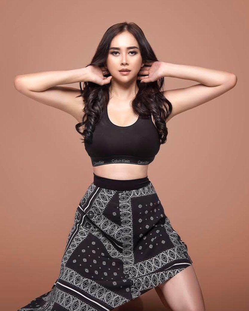 Instagram.com/aurakasih