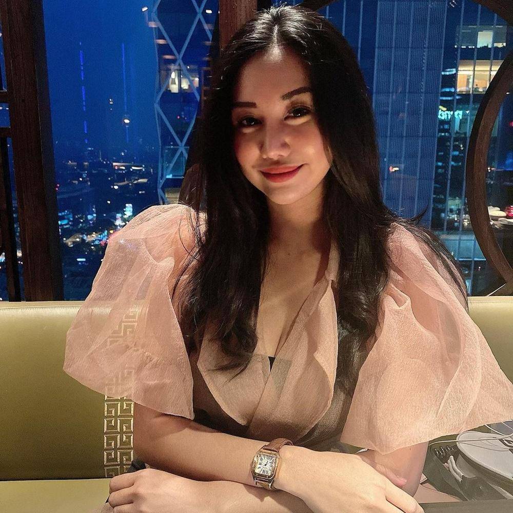 Instagram.com/chikakinsky19