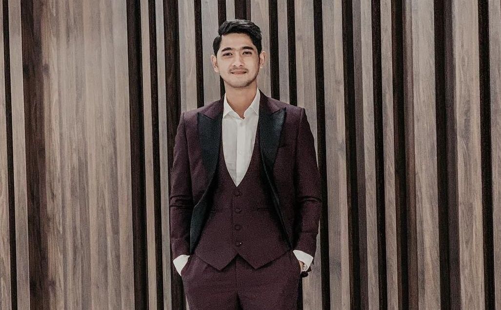 instagram.com/arya.saloka/