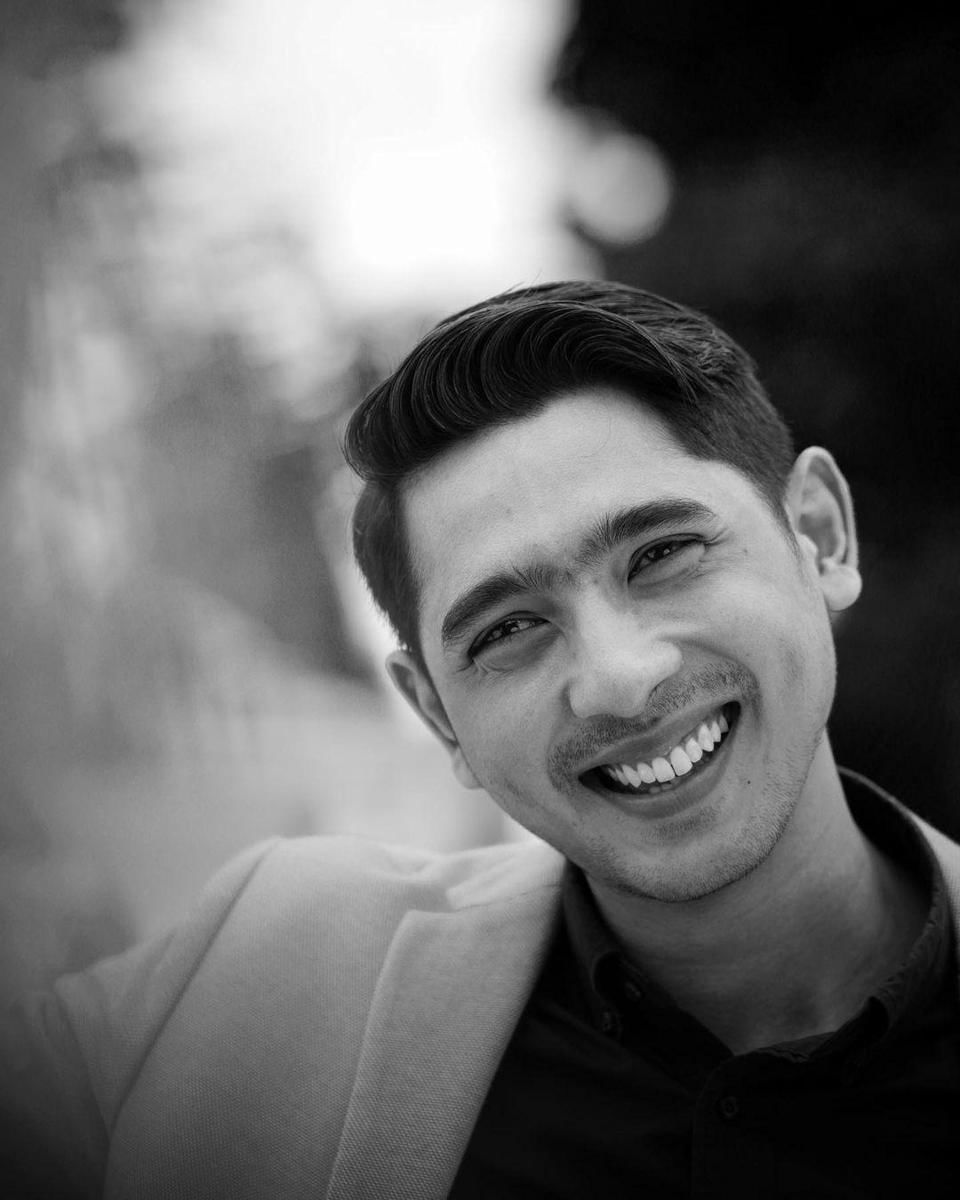 instagram.com/arya.saloka/