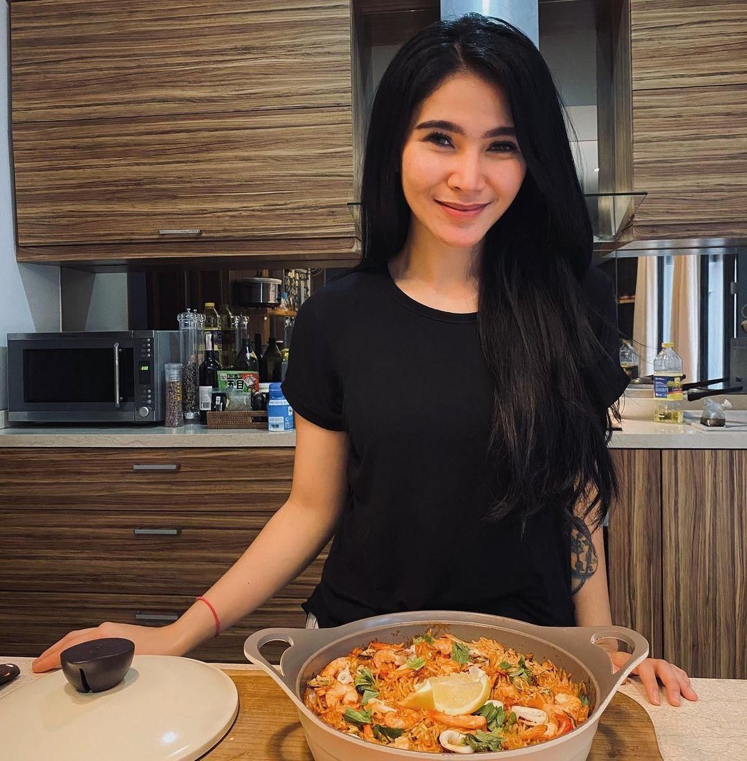 Instagram.com/ginaadityya