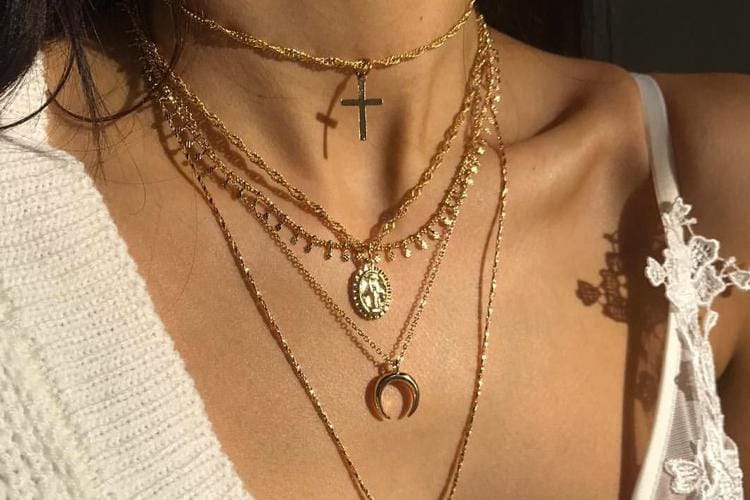 Tipe Kalung Perempuan yang Wajib Kamu Punya