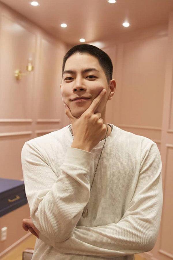 hellokpop.com