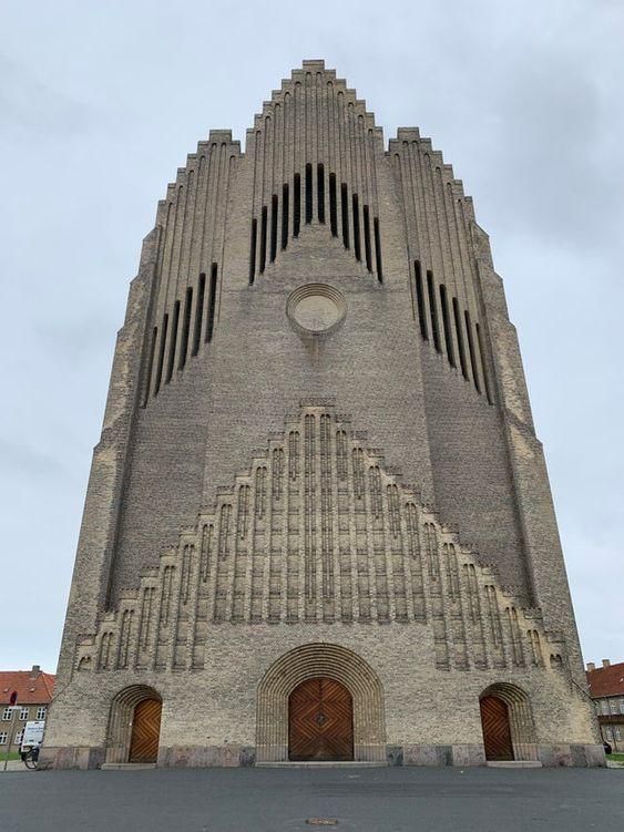 reddit.com/evilbuildingsgrundtvigs