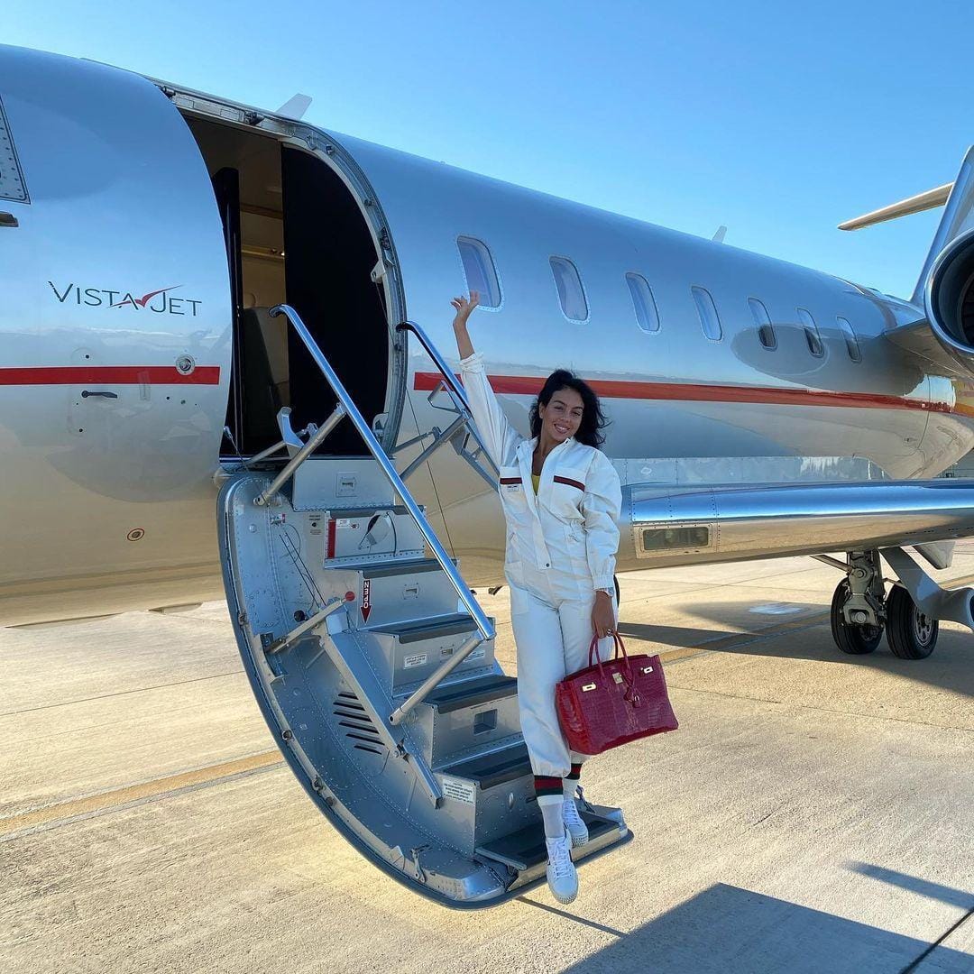 Instagram.com/georginagio