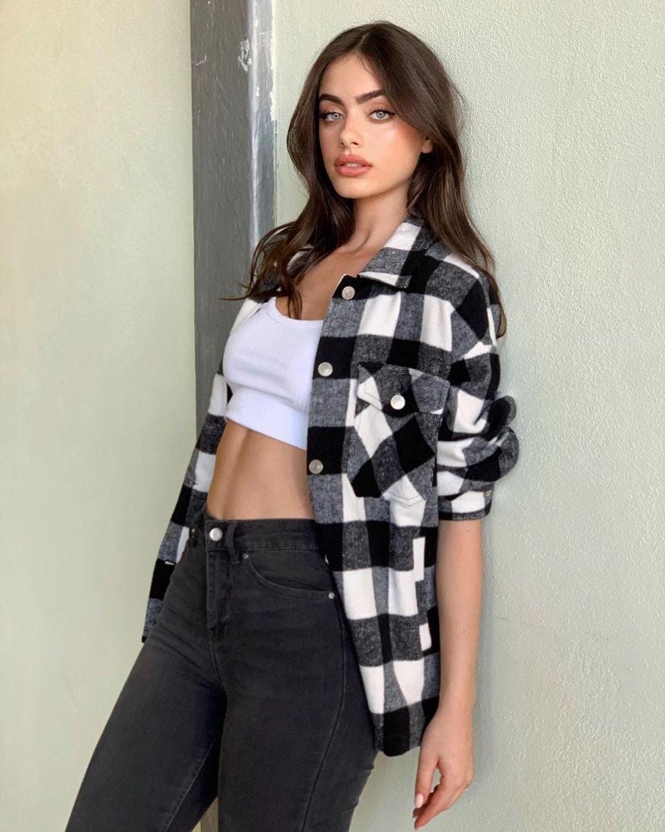 Instagram.com/yaelshelbia