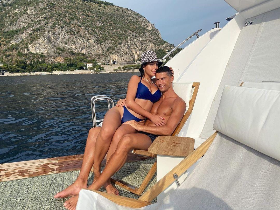 Instagram.com/georginagio