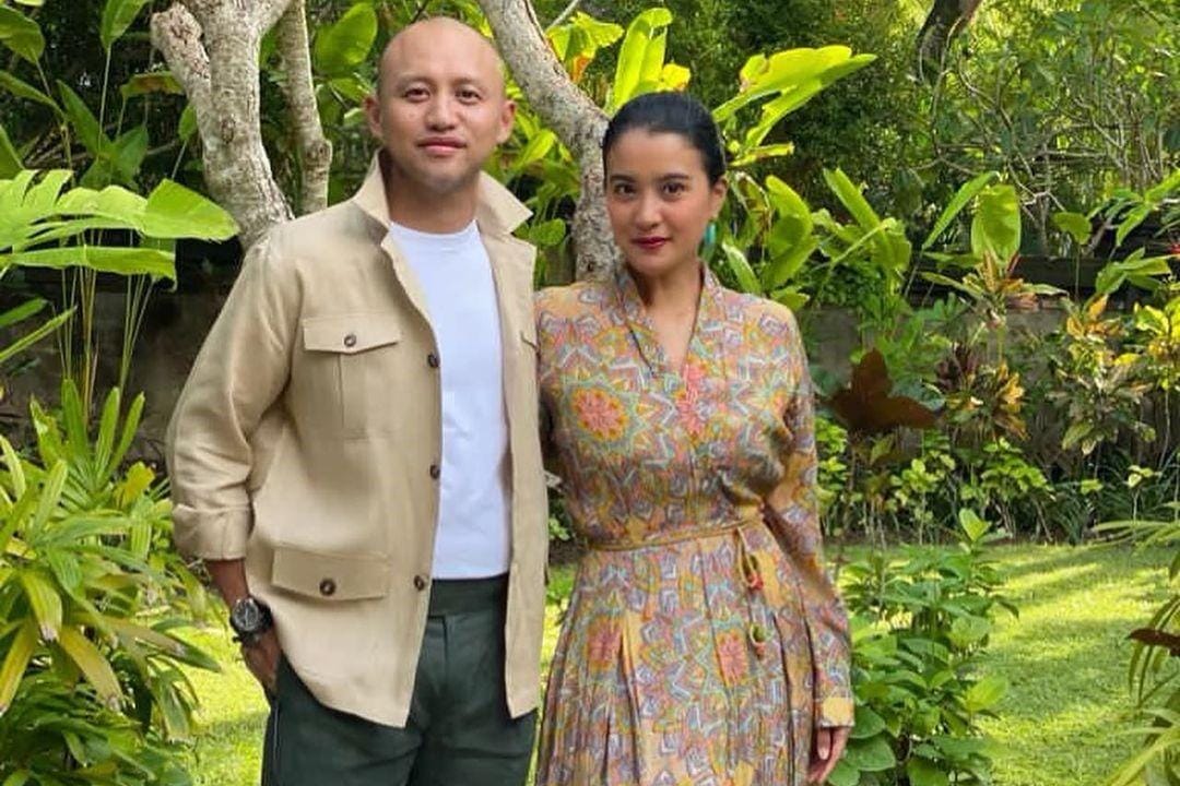 10 Tahun Menikah, Ini Gaya Kompak Marcella Zalianty dan Ananda Mikola