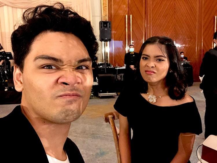 Twitter.com/Angelo_Mikha