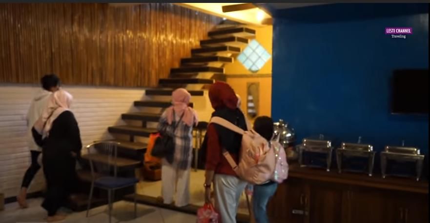 youtube.com/lestychannel