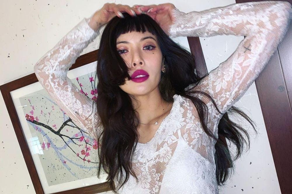 Intip Pesona HyunA yang Nyentrik Sekaligus Seksi